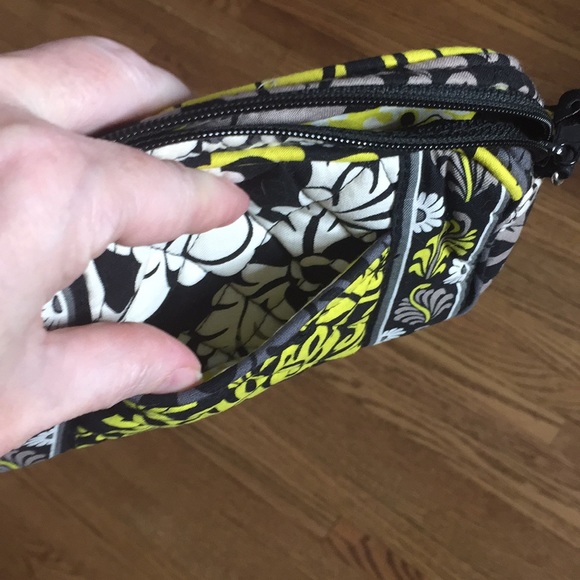 Vera Bradley shoulder bag - Picture 3 of 8